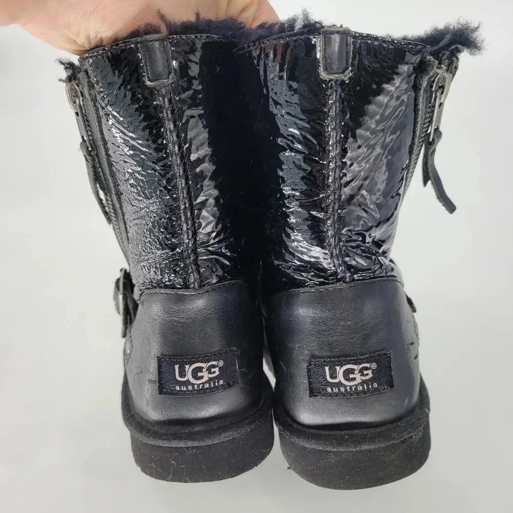 uggs black classic Shiney boots size kids 5 women's 7